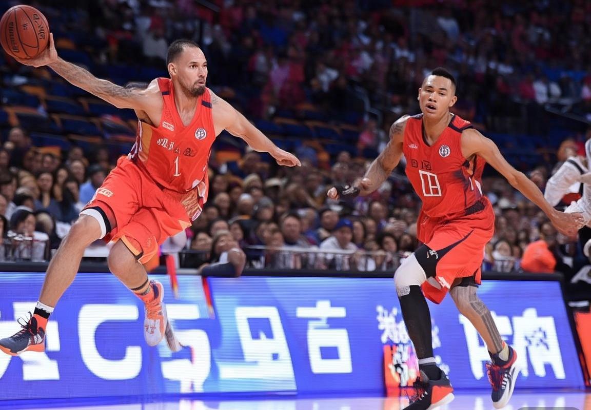 广东队VS江苏队CBA对决回顾与深度解析(图3)