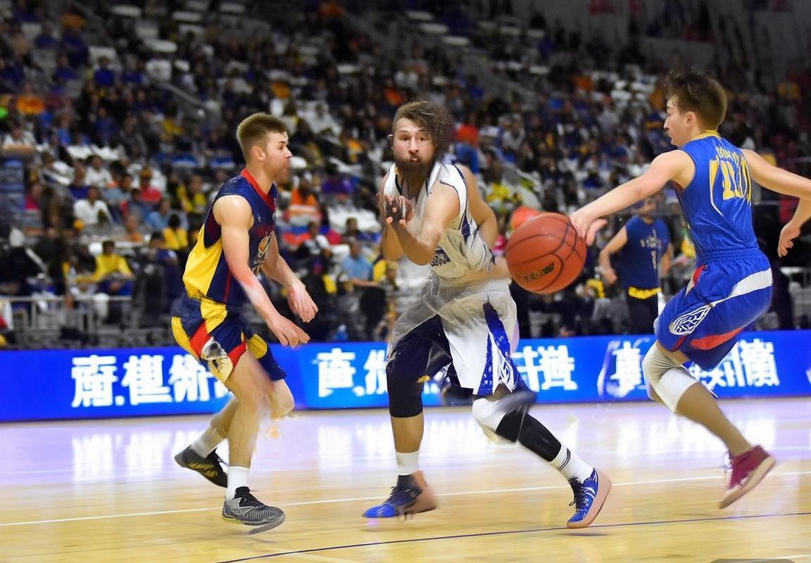 2021 CBA辽吉巅峰对决：经典之战深度复盘与亮点解析(图3)